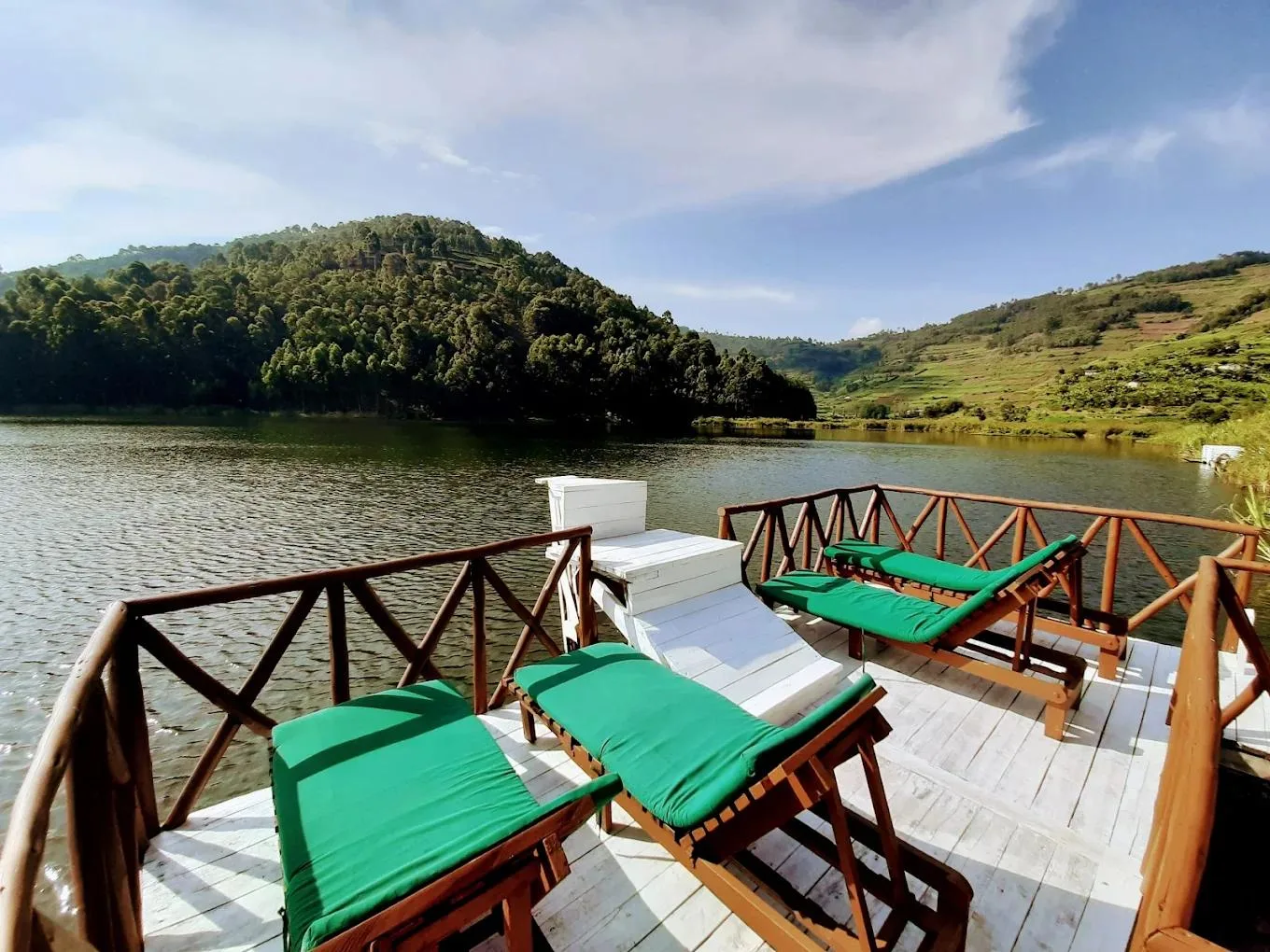 Bunyonyi Rock Resort lakeside deck